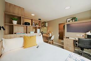 Student Only The Combworks