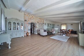 Olive Resort & Villas