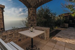 Olive Resort & Villas