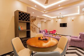 Emperor Ozran by Alaya Stays