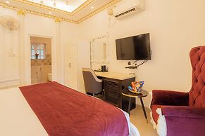 Emperor Ozran by Alaya Stays