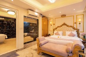 Emperor Ozran by Alaya Stays