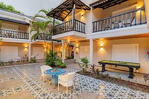 Emperor Ozran by Alaya Stays