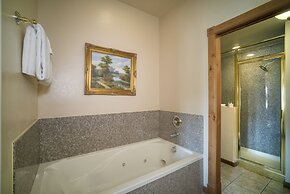 Villa 2059 2 Bed 2 Bath Full Kitchen 2 Bedroom Villa