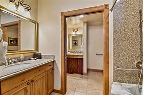 Villa 2057 2 Bed 2 Bath Full Kitchen 2 Bedroom Villa