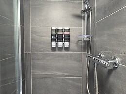 The Burford Hideaway