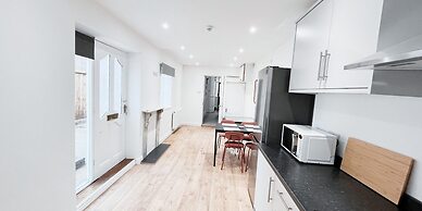 The Burford Hideaway