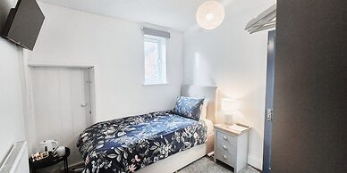 The Burford Hideaway