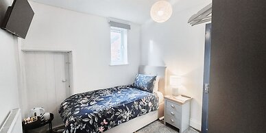 The Burford Hideaway