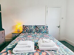 The Burford Hideaway