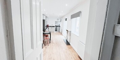 The Burford Hideaway