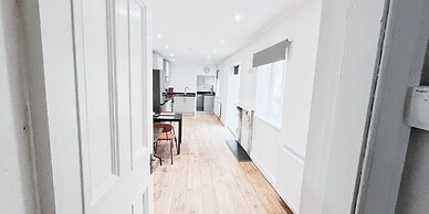 The Burford Hideaway