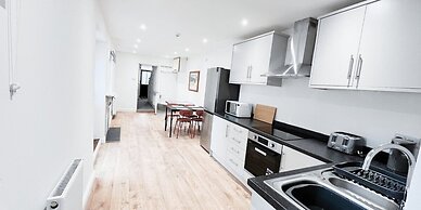 The Burford Hideaway