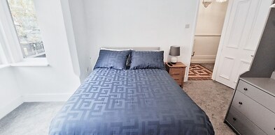 The Burford Hideaway