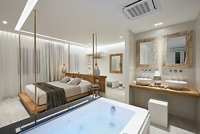 Nirome Luxury Suites