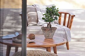 Nirome Luxury Suites