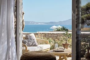 Nirome Luxury Suites