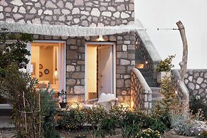 Nirome Luxury Suites