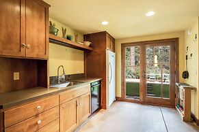 Star Haven Retreat 5 BDR Stunner!