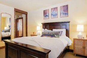 Star Haven Retreat 5 BDR Stunner!