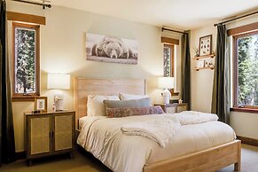Star Haven Retreat 5 BDR Stunner!