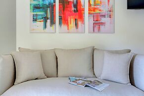 Vatican Loft with Balcony -Home and More