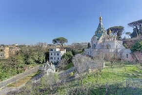 Vatican Loft with Balcony -Home and More