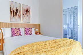 Vatican Loft with Balcony -Home and More