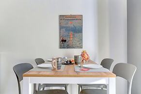 Vatican Loft with Balcony -Home and More