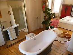 Exclusive North Kensington House