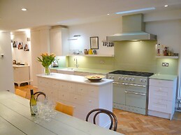 Exclusive North Kensington House