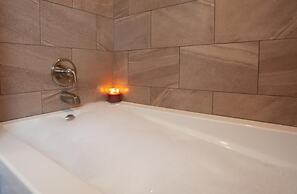 Indian Falls Chalets