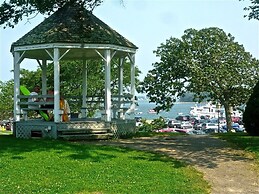 The Glen Cove Hotel & Restaurant
