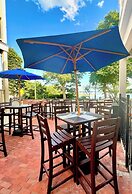 The Glen Cove Hotel & Restaurant