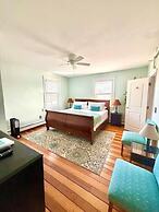 The Glen Cove Hotel & Restaurant