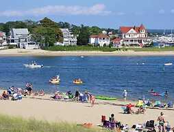 The Glen Cove Hotel & Restaurant