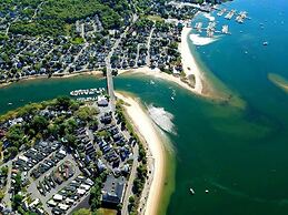 The Glen Cove Hotel & Restaurant