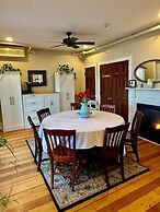 The Glen Cove Hotel & Restaurant