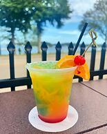 The Glen Cove Hotel & Restaurant