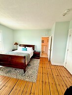 The Glen Cove Hotel & Restaurant