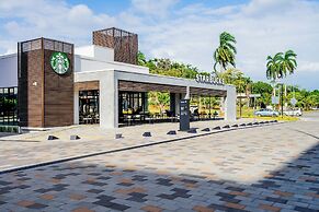 Centriqo by Wynwood house