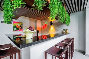 Centriqo by Wynwood house