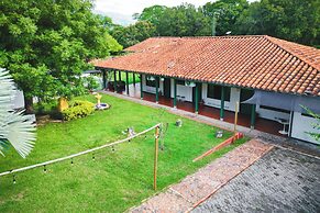 HOJARASCA HOTEL RURAL