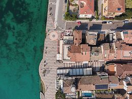 La Vista Postcard Hotel