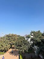 Silver Oak Country Yard Hotel & Resort