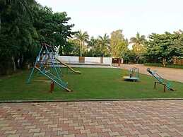 Silver Oak Country Yard Hotel & Resort