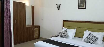 Silver Oak Country Yard Hotel & Resort