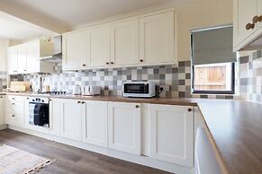 3br-garden-freeparking-neartowncentre