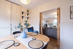 3br-garden-freeparking-neartowncentre