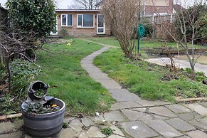 3br-garden-freeparking-neartowncentre